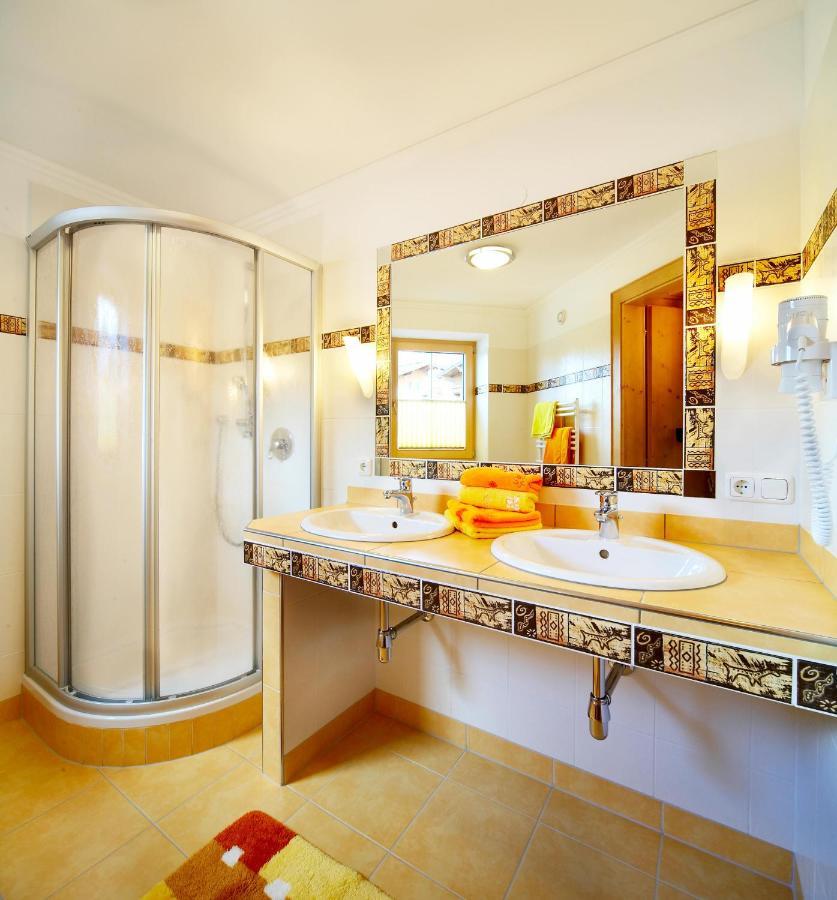 Biohotel Castello Koenigsleiten ケーニヒスライテン エクステリア 写真
