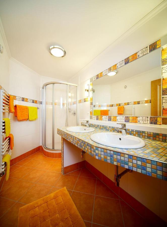 Biohotel Castello Koenigsleiten ケーニヒスライテン エクステリア 写真
