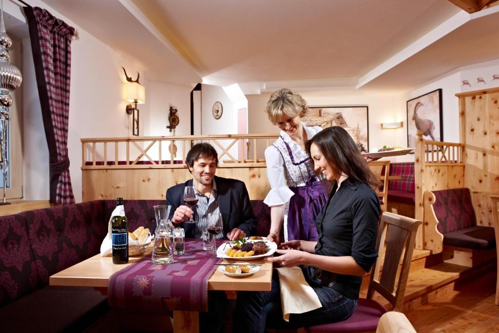 Biohotel Castello Koenigsleiten ケーニヒスライテン エクステリア 写真